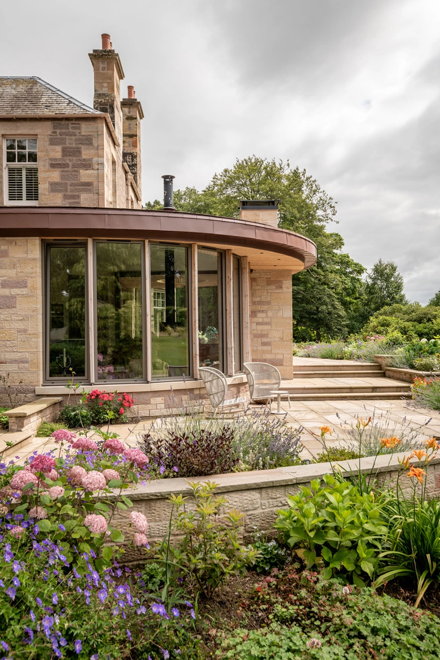 Moulinalmond External view